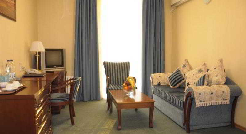 Tengri Hotel 3*